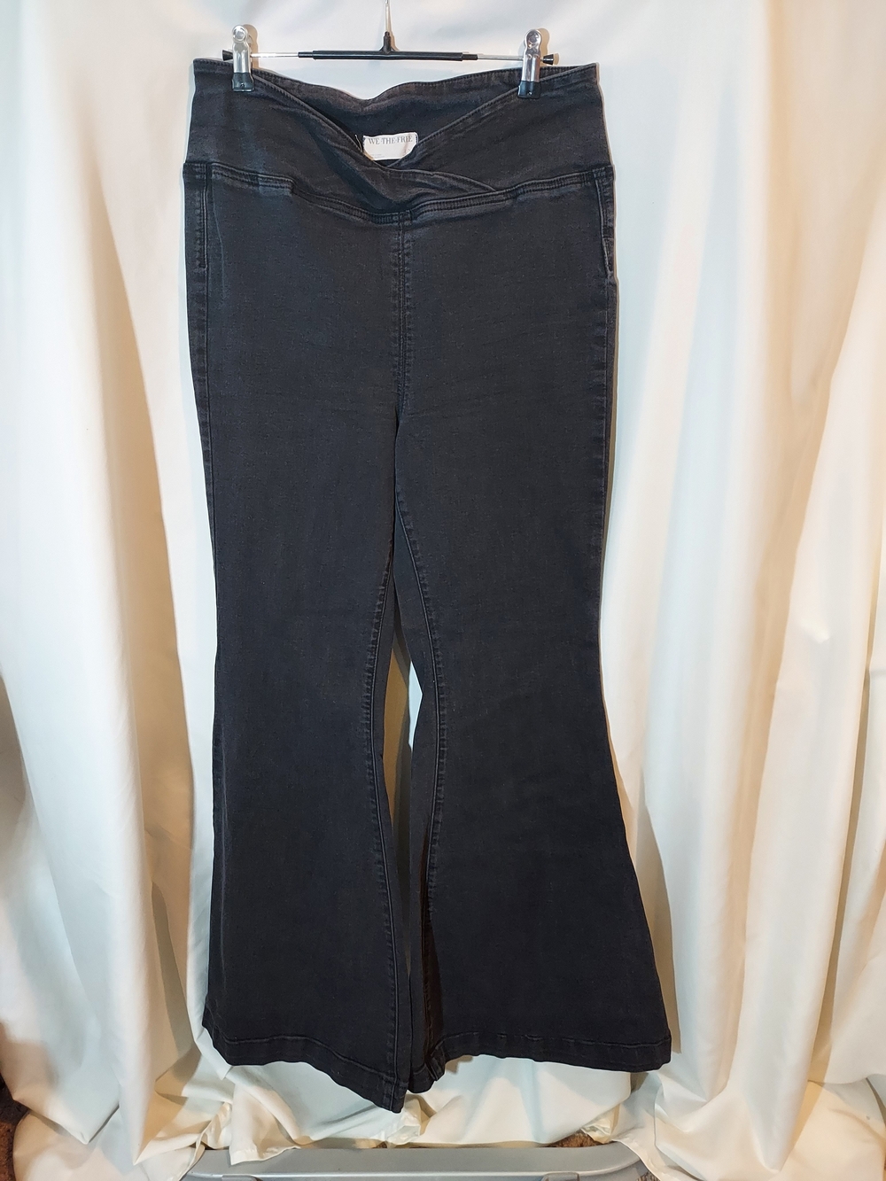 Free People We The Free Venice Beach Crossover Flare Jeans Washed Black Size 32